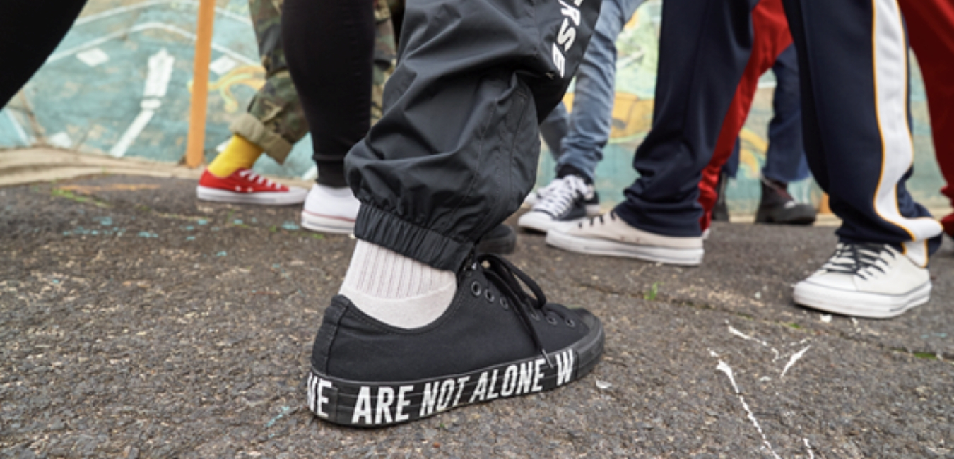 Converse We Are Not Alone Skye Distribution | vlr.eng.br